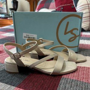 LifeStride Women's Julep Ankle Strap Block Heel Sandal Size 9M Platinum